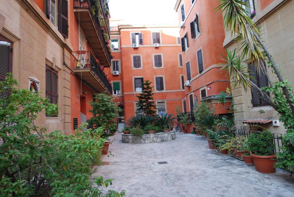 B&B Musei Vaticani Rome Buitenkant foto